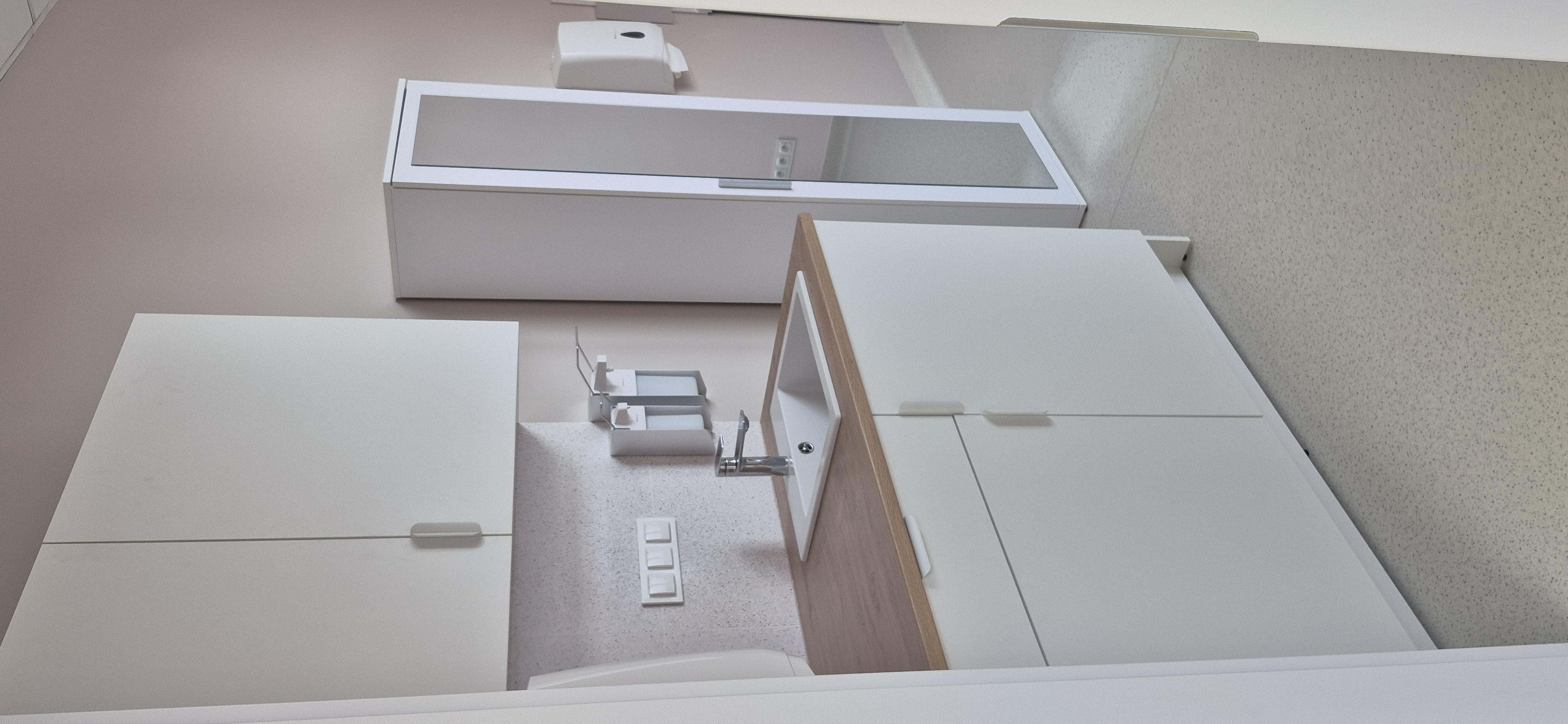 2 gabinety lekarskie konsultacyjne / zabiegowe w nowym centrum medycznym na Woli